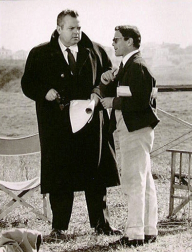 Pasolini con Orson Wells sul set del film La Ricotta