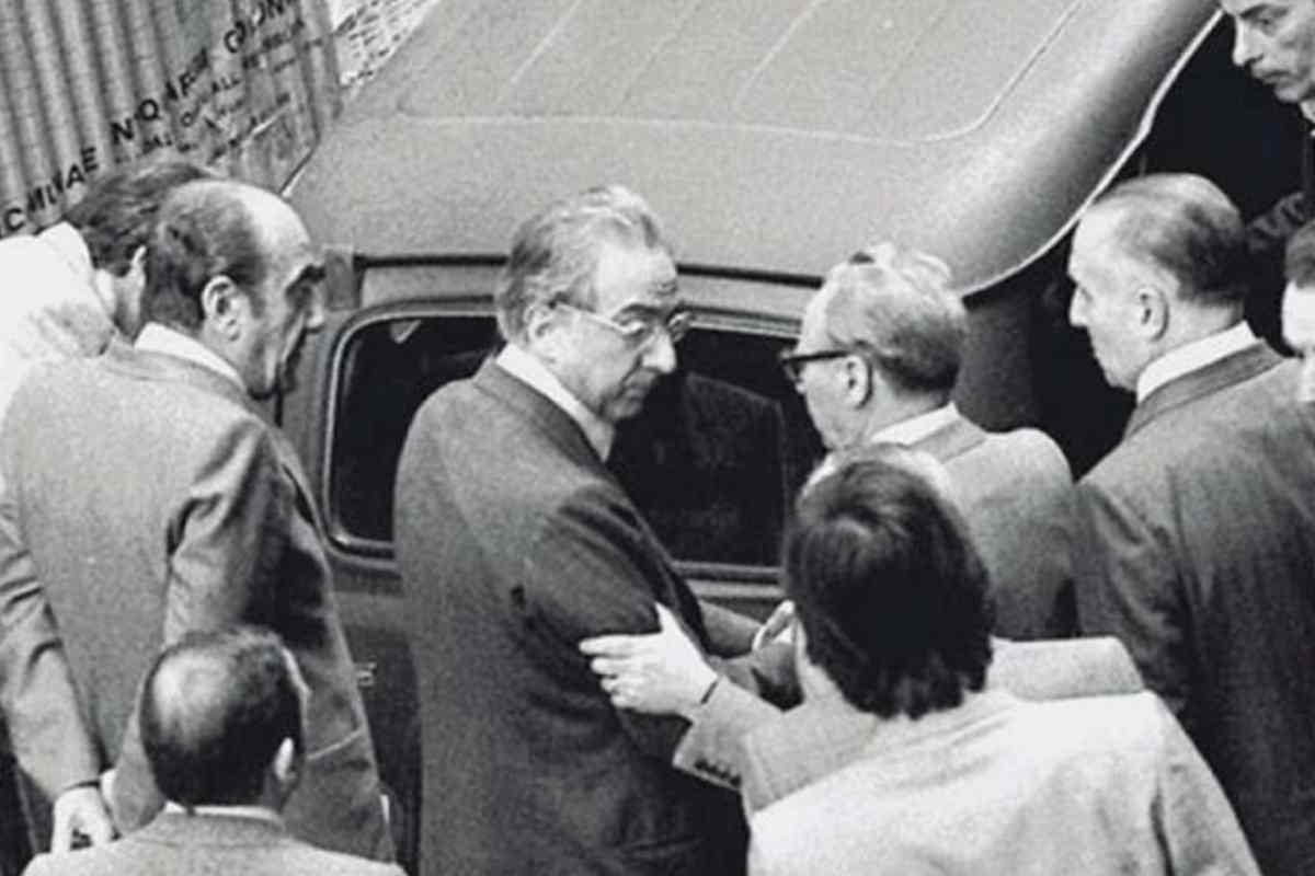 Anna Laura Braghetti ha cercato, negli ultimi decenni, di chiudere un capitolo doloroso della sua vita. Nel 2005 pubblicò “Il prigioniero”