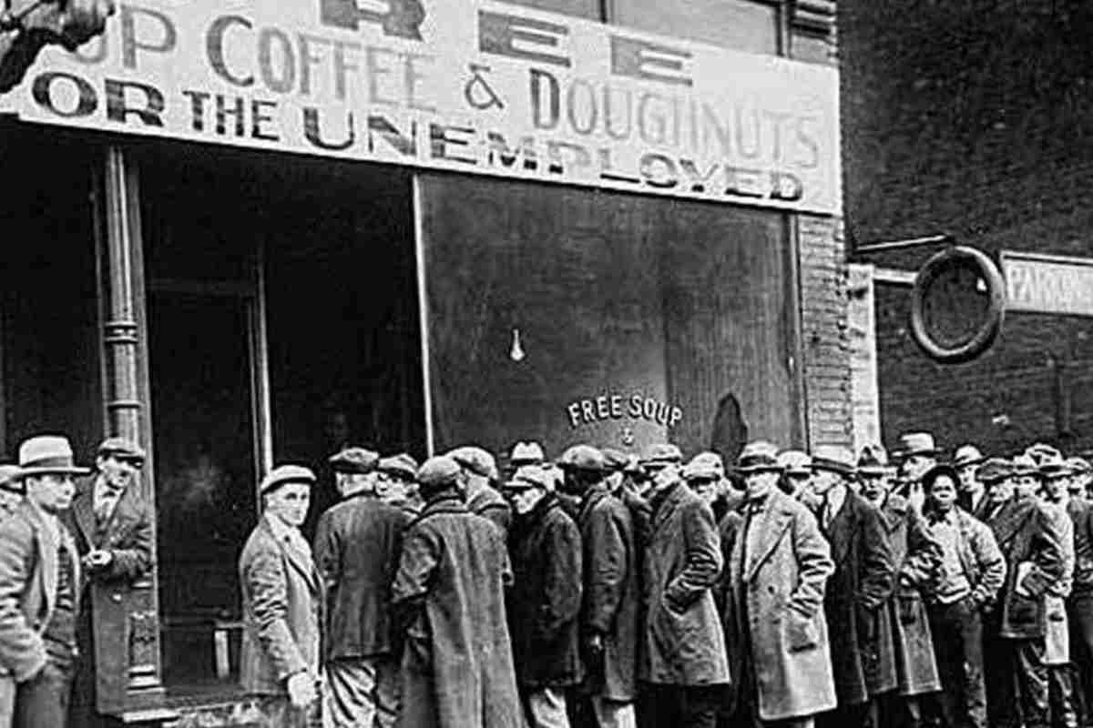 La Grande depressione non fu solo un evento economico ma anche un fenomeno sociale che influenzò profondamente la vita di milioni di persone.