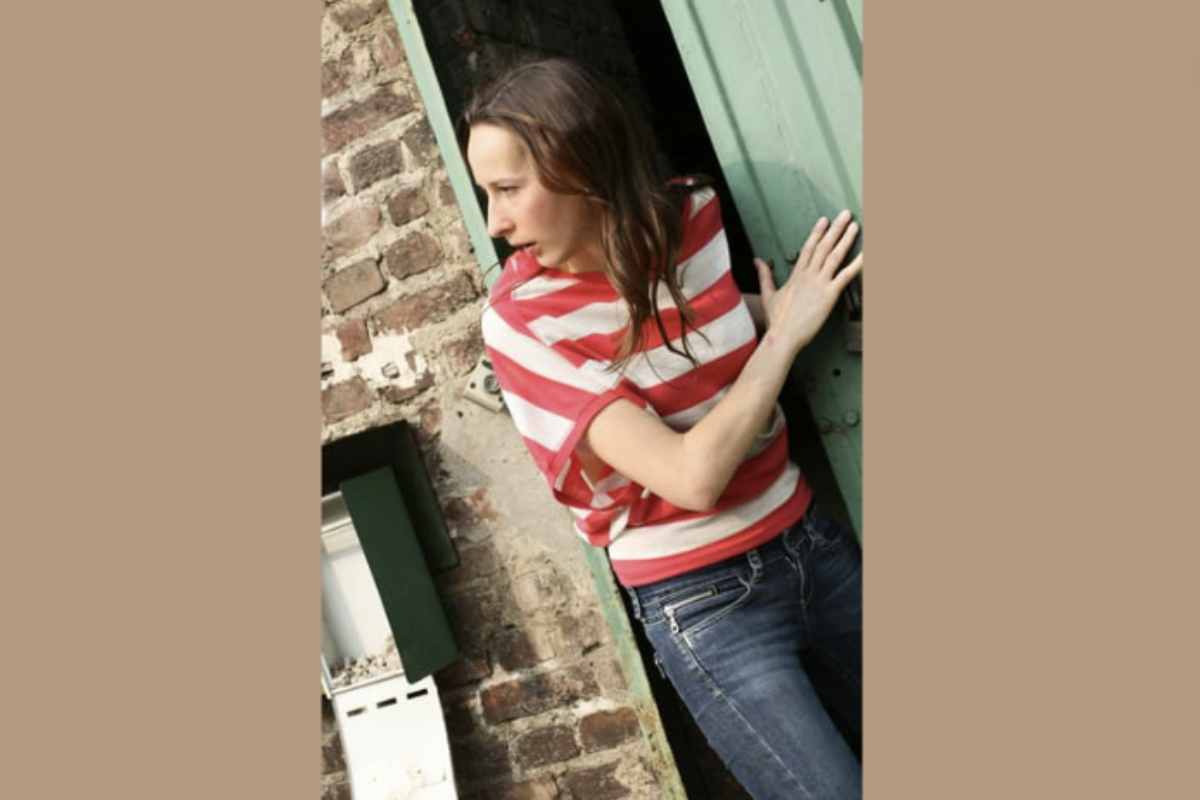 In termini pratici, la libertà personale consente a ogni maggiorenne di decidere di lasciare la propria abitazione, anche senza comunicare nulla alla famiglia.