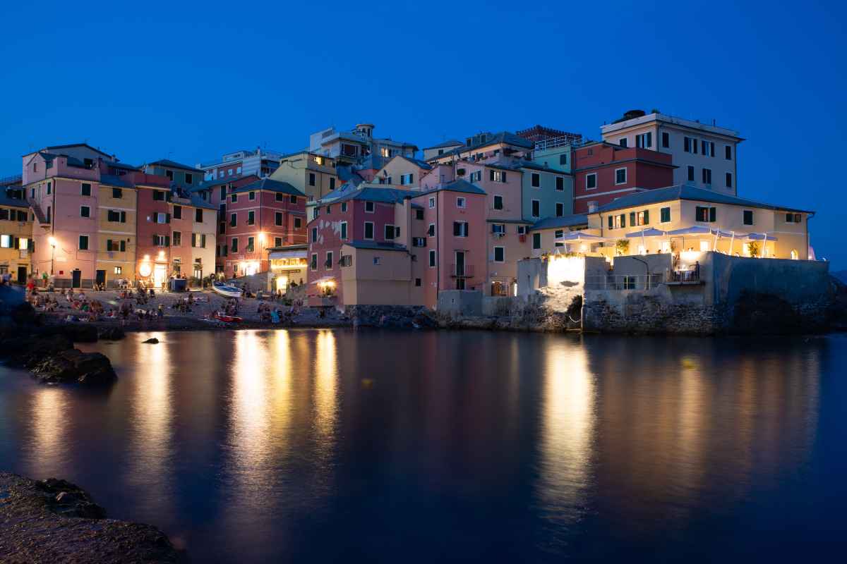 Boccadasse incanta: il borgo di mare dai colori che sembrano dipinti
